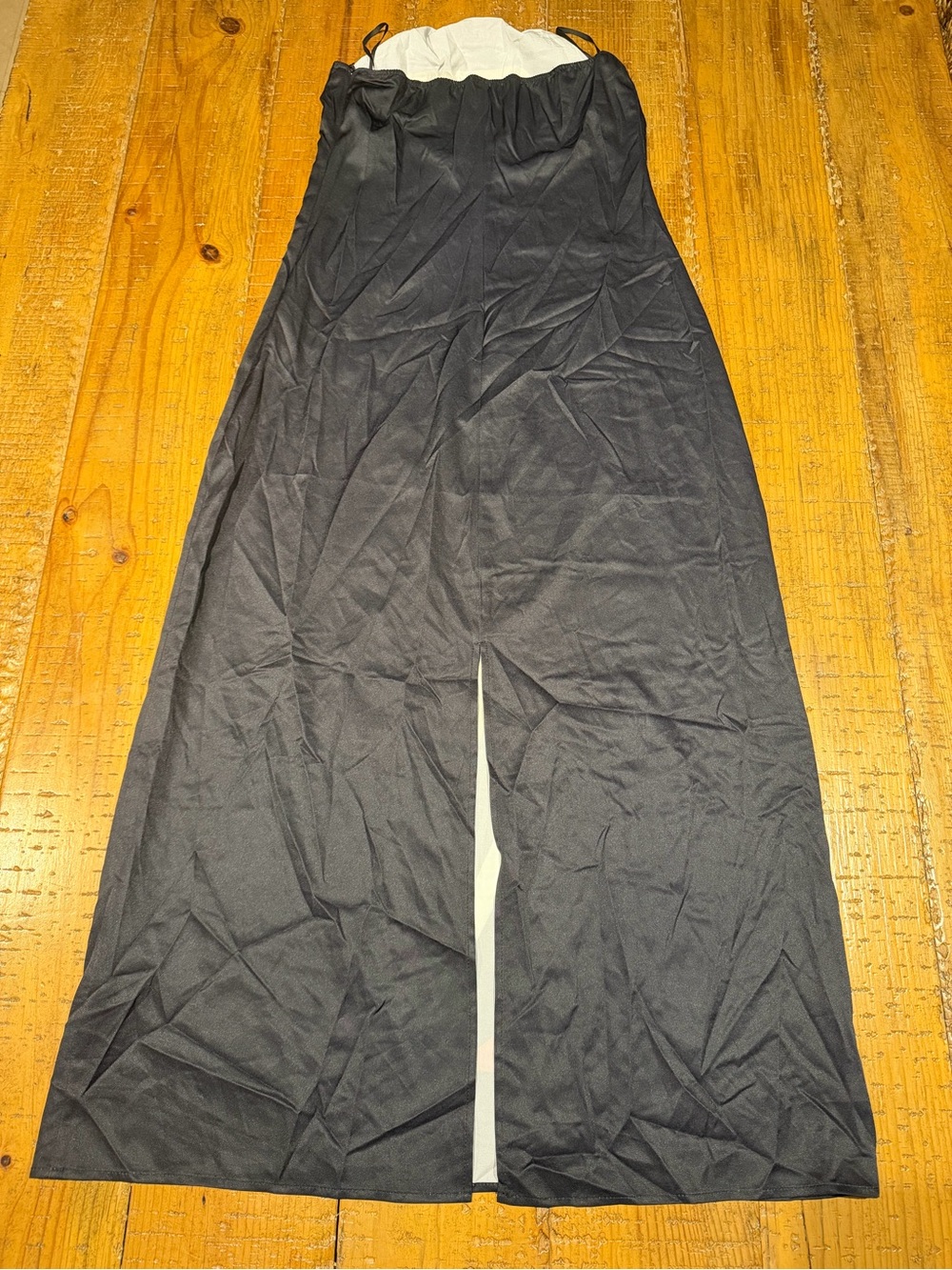 Commense Strapless Maxi Dress in Olive, Black & Cream Floral: Small - Picture 4 of 7